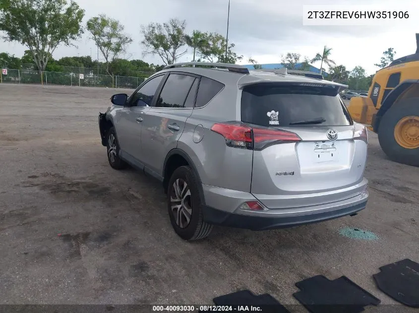 2T3ZFREV6HW351906 2017 Toyota Rav4 Le