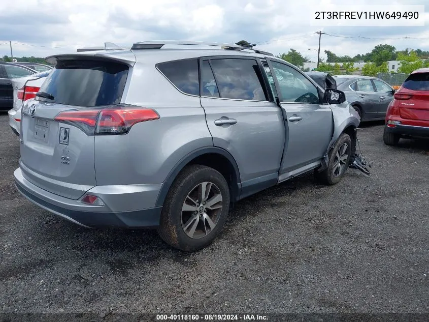 2T3RFREV1HW649490 2017 Toyota Rav4 Xle