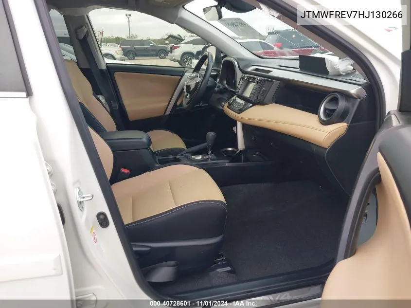 JTMWFREV7HJ130266 2017 Toyota Rav4 Xle