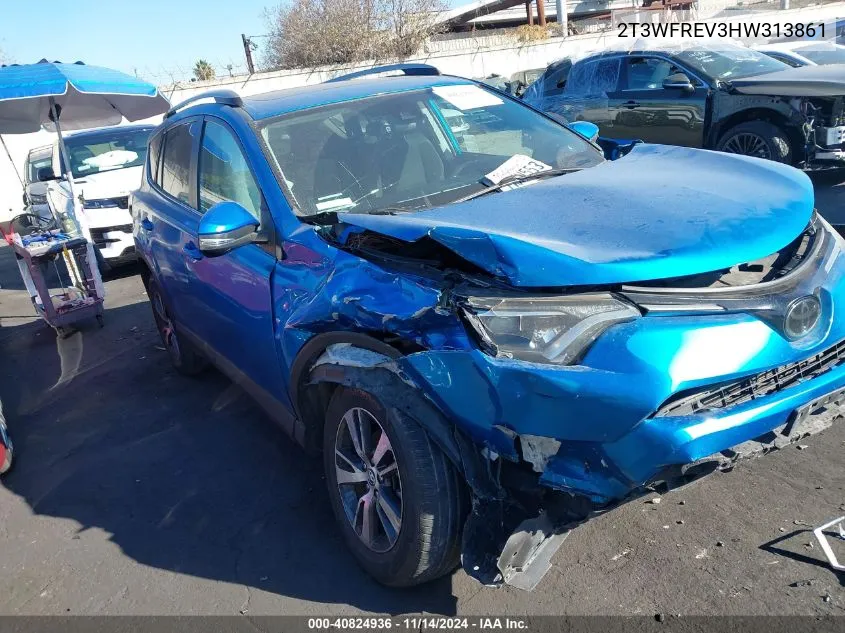 2T3WFREV3HW313861 2017 Toyota Rav4 Xle