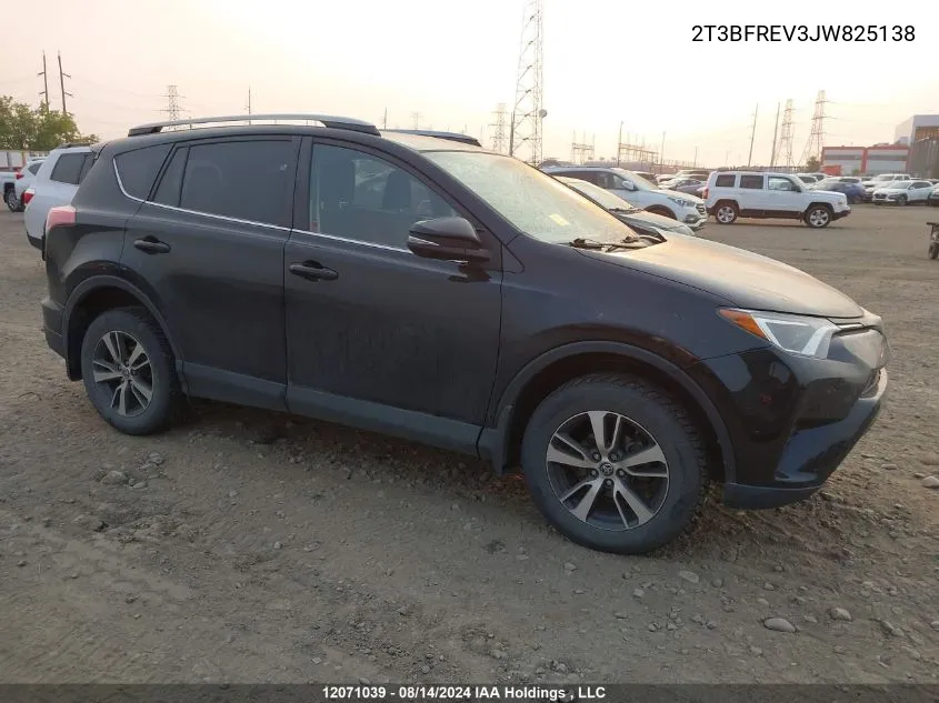 2T3BFREV3JW825138 2018 Toyota Rav4 Le