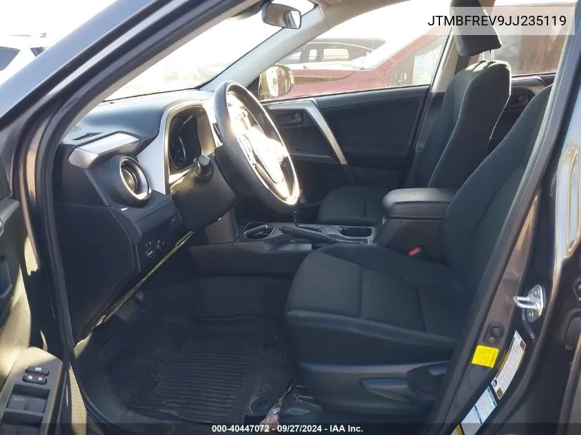 JTMBFREV9JJ235119 2018 Toyota Rav4 Le