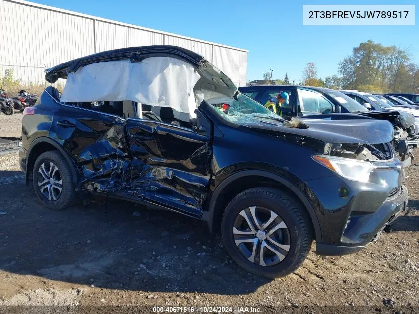 2T3BFREV5JW789517 2018 Toyota Rav4 Le