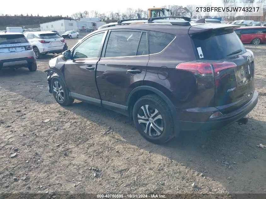 2T3BFREV5JW743217 2018 Toyota Rav4 Le