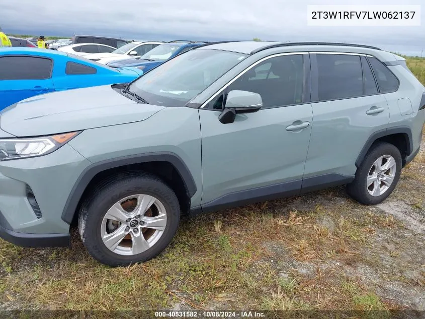 2020 Toyota Rav4 Xle/Xle Premium VIN: 2T3W1RFV7LW062137 Lot: 40531582