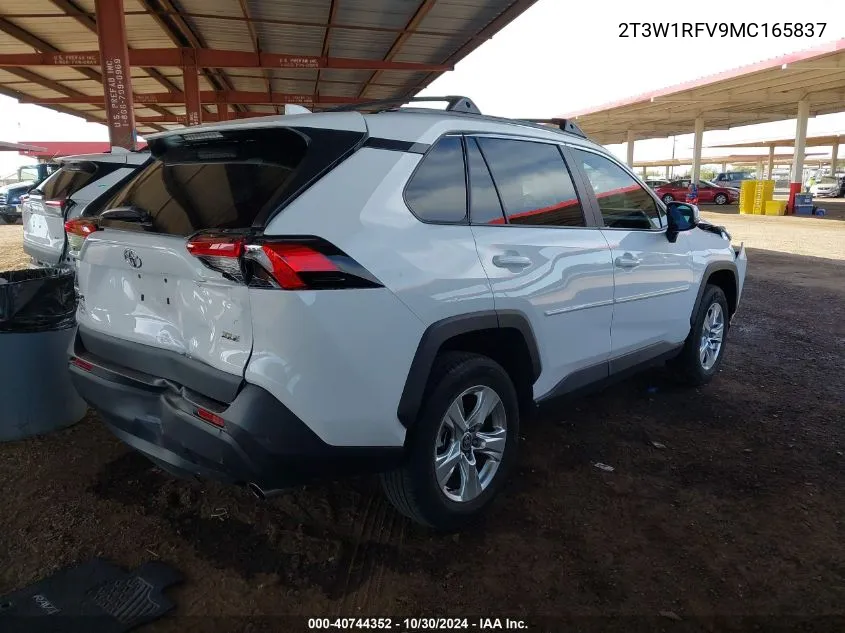 2T3W1RFV9MC165837 2021 Toyota Rav4 Xle