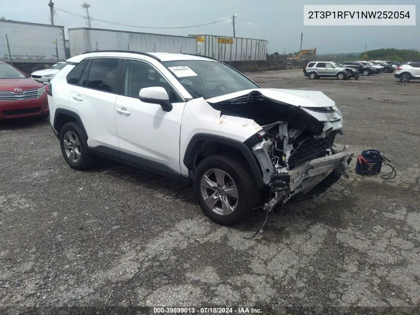 2T3P1RFV1NW252054 2022 Toyota Rav4 Xle