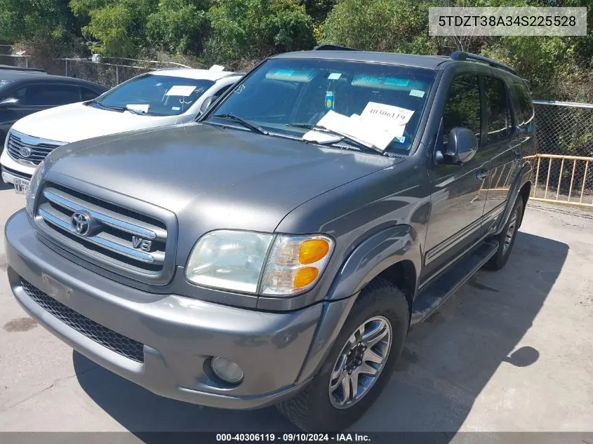 2004 Toyota Sequoia Limited V8 VIN: 5TDZT38A34S225528 Lot: 40306119