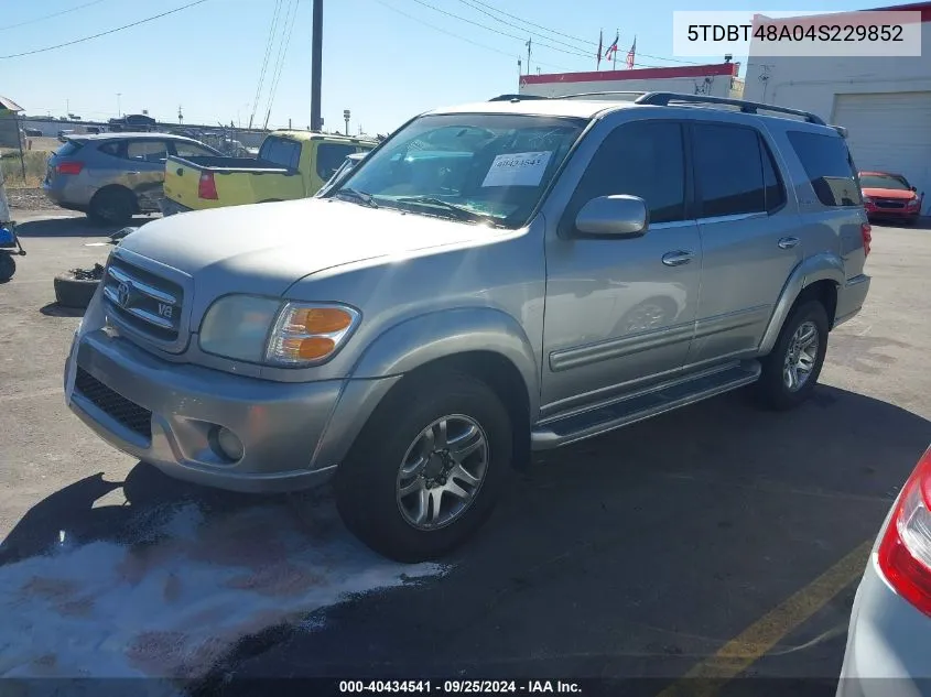 2004 Toyota Sequoia Limited V8 VIN: 5TDBT48A04S229852 Lot: 40434541