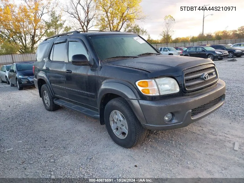 2004 Toyota Sequoia Sr5 V8 VIN: 5TDBT44A44S210971 Lot: 40675591