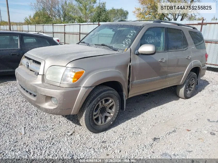 2005 Toyota Sequoia Sr5 V8 VIN: 5TDBT44A75S255825 Lot: 40661924