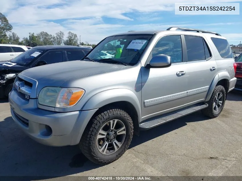 2005 Toyota Sequoia Sr5 V8 VIN: 5TDZT34A15S242254 Lot: 40742418