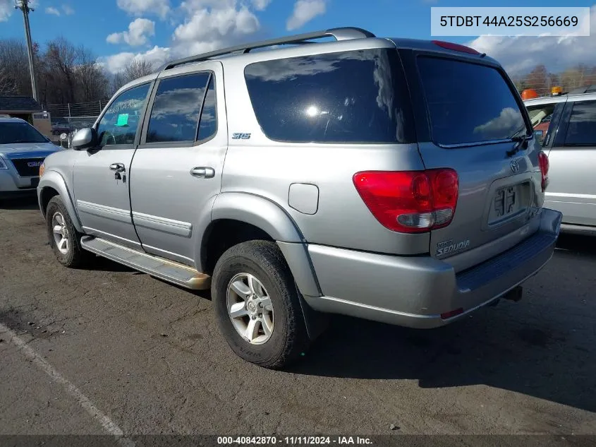 2005 Toyota Sequoia Sr5 V8 VIN: 5TDBT44A25S256669 Lot: 40842870