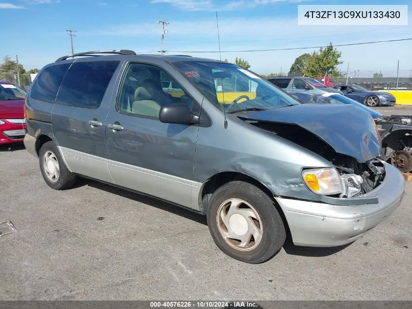 1999 Toyota Sienna Xle VIN: 4T3ZF13C9XU133430 Lot: 40576226