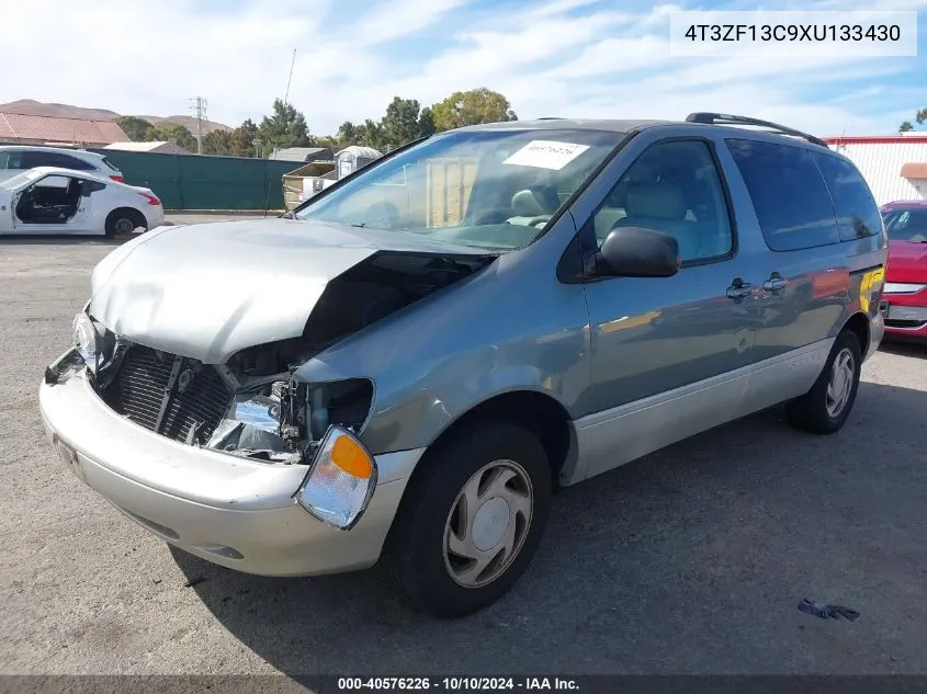 1999 Toyota Sienna Xle VIN: 4T3ZF13C9XU133430 Lot: 40576226