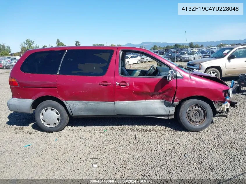 2000 Toyota Sienna Ce VIN: 4T3ZF19C4YU228048 Lot: 40449860