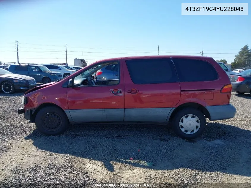 2000 Toyota Sienna Ce VIN: 4T3ZF19C4YU228048 Lot: 40449860