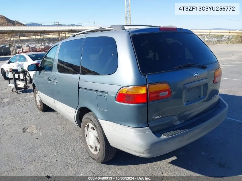 2000 Toyota Sienna Le VIN: 4T3ZF13C3YU256772 Lot: 40480919