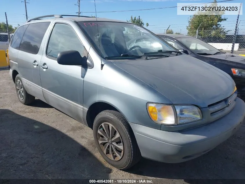 2000 Toyota Sienna Le VIN: 4T3ZF13C2YU224203 Lot: 40542081