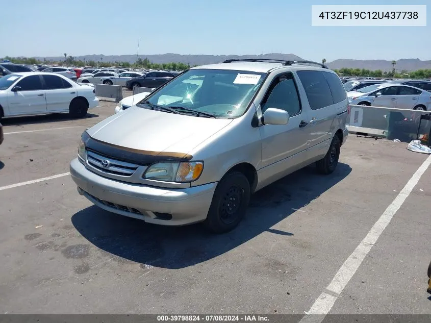 2002 Toyota Sienna Ce VIN: 4T3ZF19C12U437738 Lot: 39798824