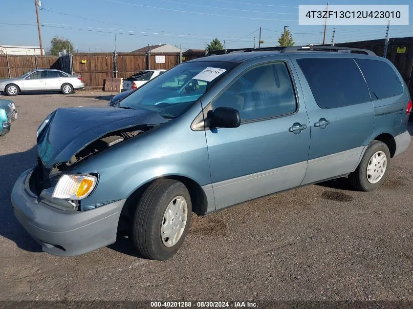 2002 Toyota Sienna Le VIN: 4T3ZF13C12U423010 Lot: 40201288