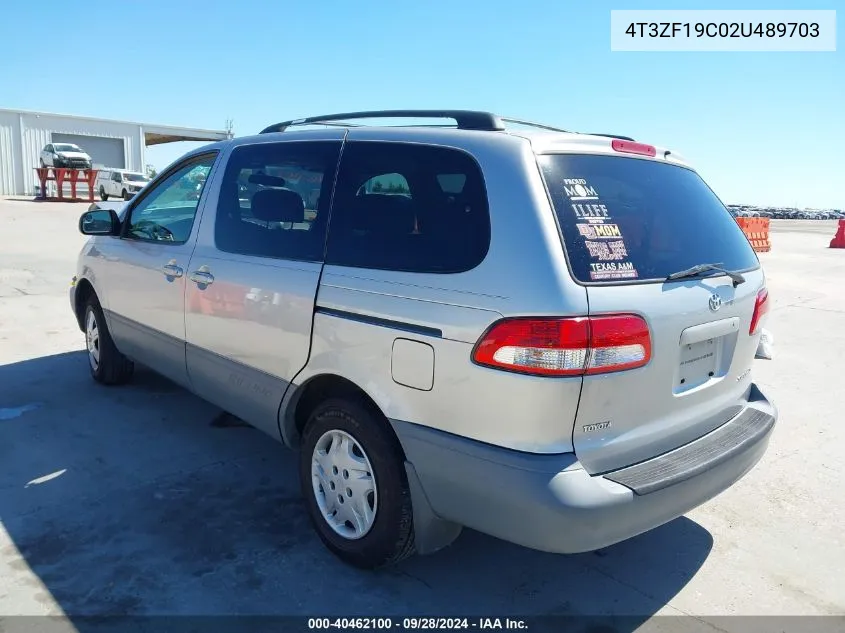 2002 Toyota Sienna Ce VIN: 4T3ZF19C02U489703 Lot: 40462100