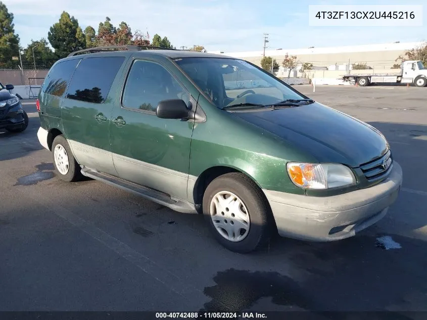 2002 Toyota Sienna Le VIN: 4T3ZF13CX2U445216 Lot: 40742488