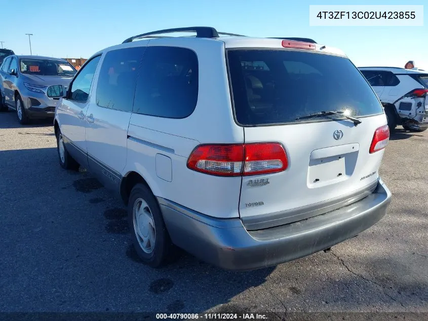 2002 Toyota Sienna Le/Xle VIN: 4T3ZF13C02U423855 Lot: 40790086