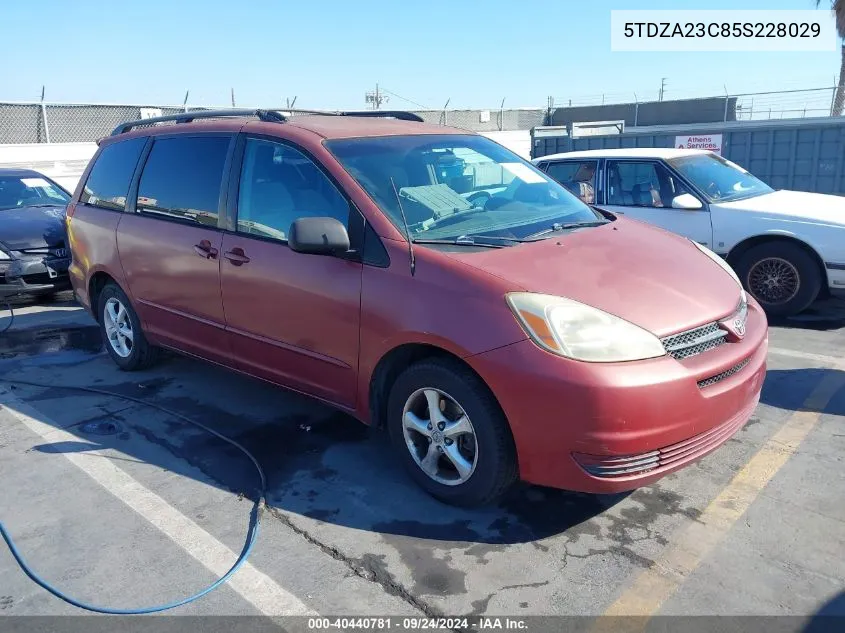 2005 Toyota Sienna Le VIN: 5TDZA23C85S228029 Lot: 40440781