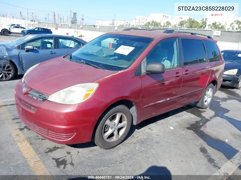 2005 Toyota Sienna Le VIN: 5TDZA23C85S228029 Lot: 40440781