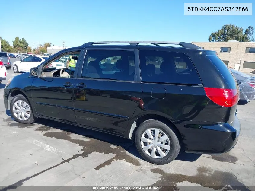 2010 Toyota Sienna Le VIN: 5TDKK4CC7AS342866 Lot: 40792185