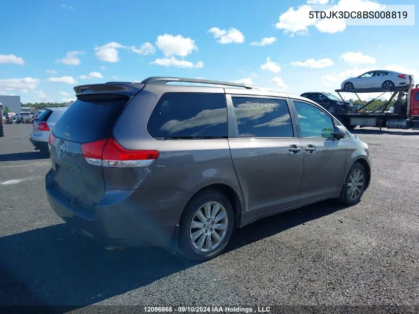 5TDJK3DC8BS008819 2011 Toyota Sienna Le