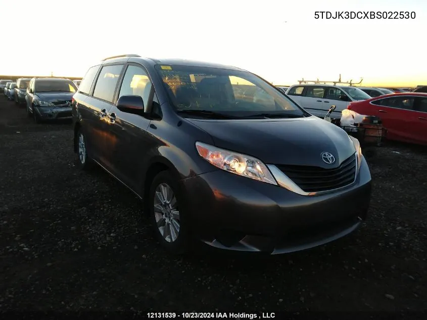 5TDJK3DCXBS022530 2011 Toyota Sienna Le