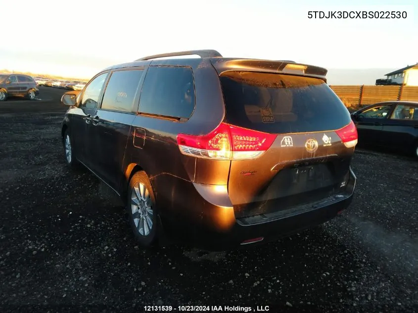 5TDJK3DCXBS022530 2011 Toyota Sienna Le