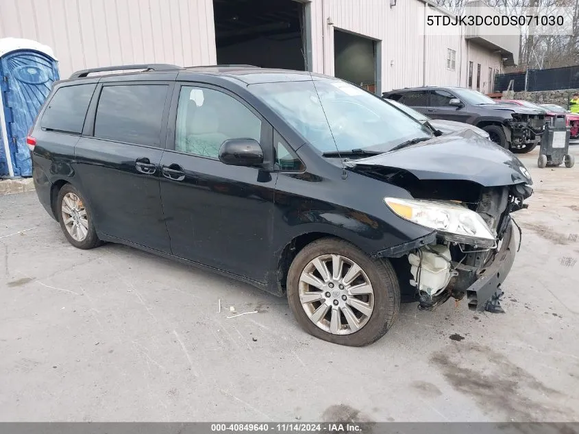 5TDJK3DC0DS071030 2013 Toyota Sienna Le 7 Passenger