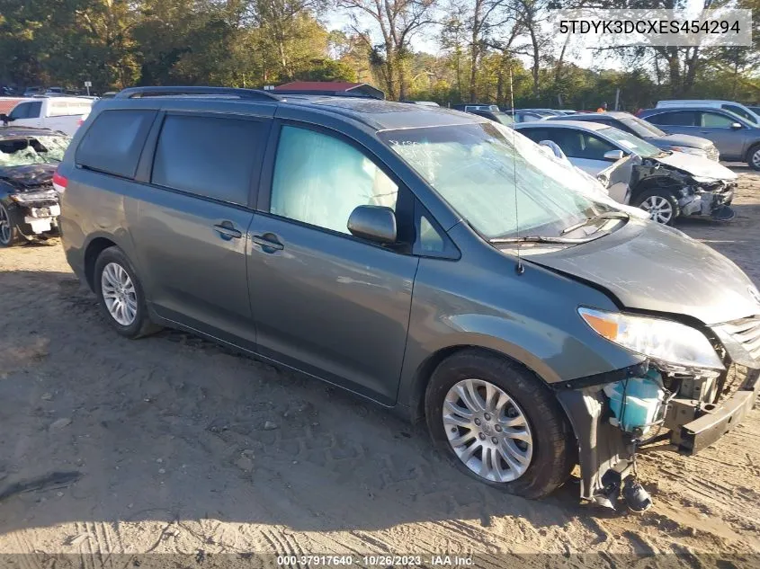 2014 Toyota Sienna Xle V6 8 Passenger VIN: 5TDYK3DCXES454294 Lot: 37917640