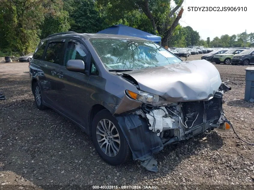 5TDYZ3DC2JS906910 2018 Toyota Sienna Xle 8 Passenger