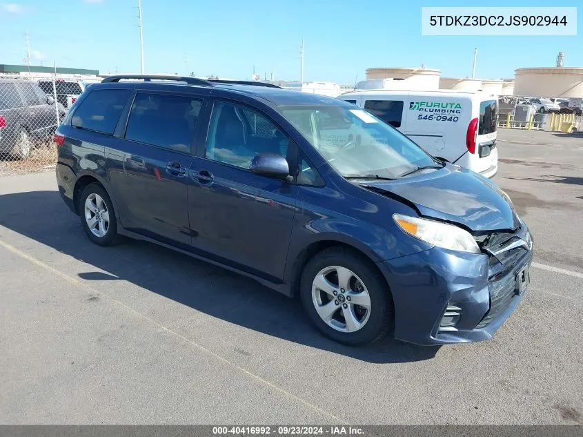 2018 Toyota Sienna Le 7 Passenger/Le 8 Passenger VIN: 5TDKZ3DC2JS902944 Lot: 40416992