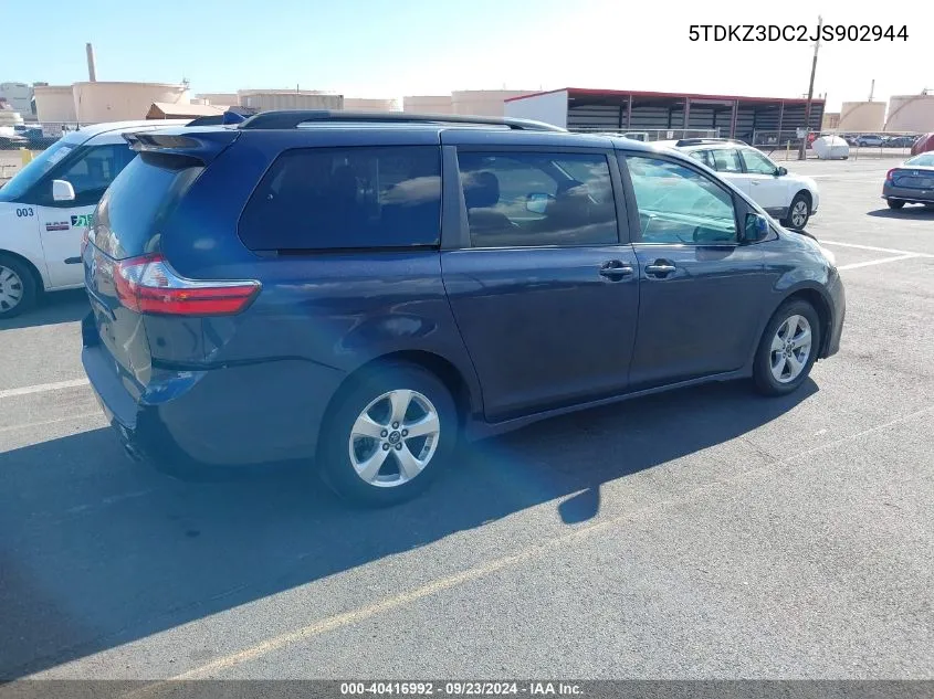 2018 Toyota Sienna Le 7 Passenger/Le 8 Passenger VIN: 5TDKZ3DC2JS902944 Lot: 40416992