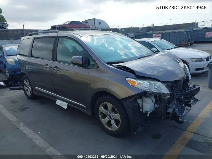 2019 Toyota Sienna Le 8 Passenger VIN: 5TDKZ3DC2KS019945 Lot: 40403233