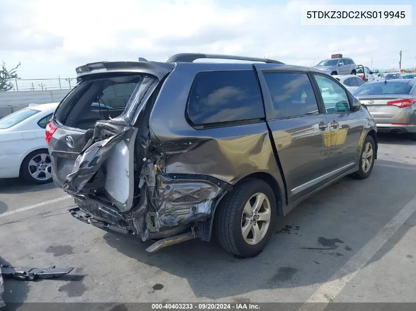 5TDKZ3DC2KS019945 2019 Toyota Sienna Le 8 Passenger