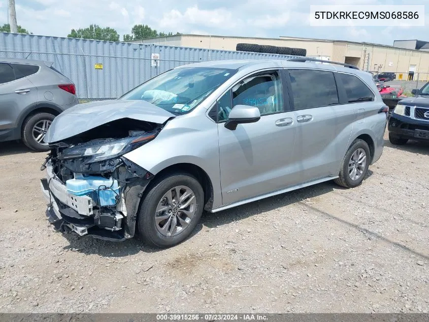 2021 Toyota Sienna Le VIN: 5TDKRKEC9MS068586 Lot: 39915256