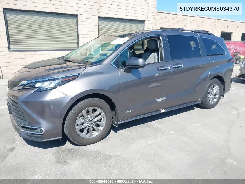 5TDYRKEC0MS034370 2021 Toyota Sienna Xle