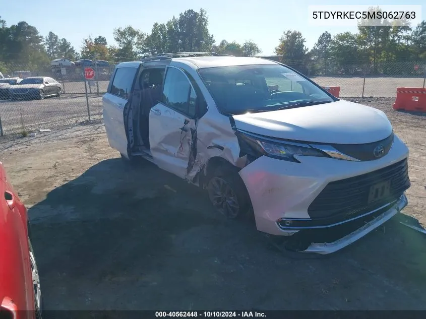 2021 Toyota Sienna Xle VIN: 5TDYRKEC5MS062763 Lot: 40562448