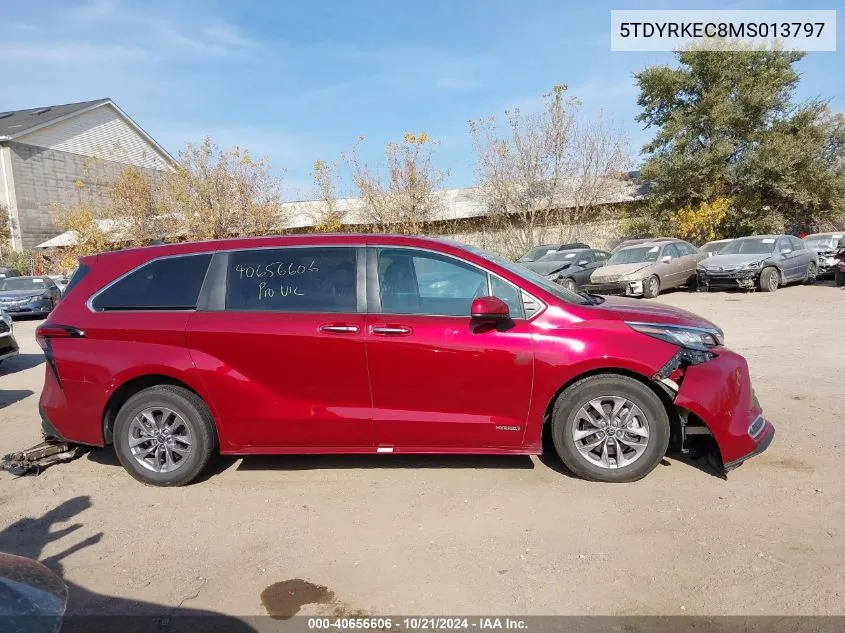 5TDYRKEC8MS013797 2021 Toyota Sienna Xle