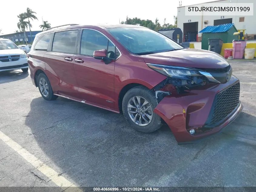 5TDJRKEC3MS011909 2021 Toyota Sienna Xle