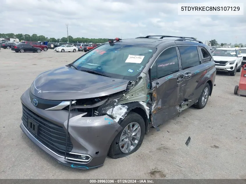 5TDYRKEC8NS107129 2022 Toyota Sienna Xle