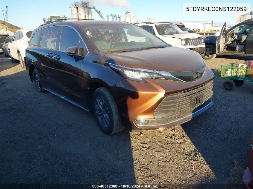 5TDYRKEC0NS122059 2022 Toyota Sienna Xle