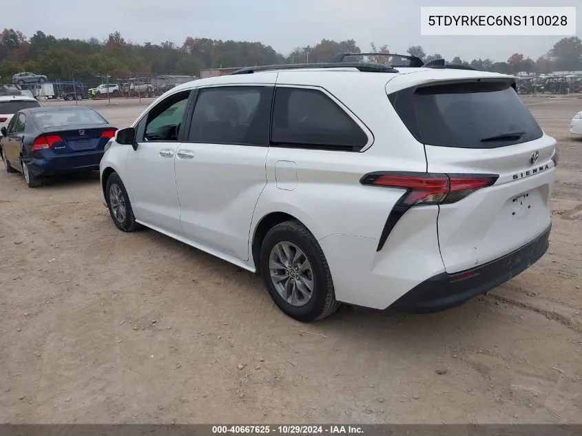 5TDYRKEC6NS110028 2022 Toyota Sienna Xle