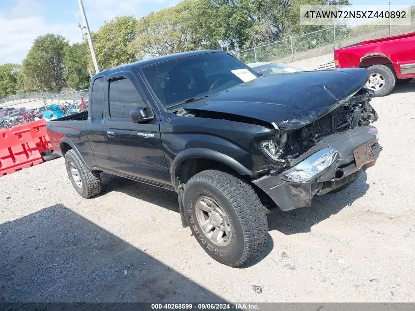 1999 Toyota Tacoma VIN: 4TAWN72N5XZ440892 Lot: 40268599